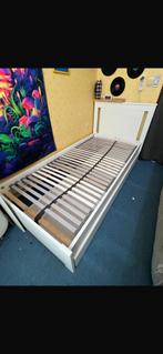 Lit avec tiroir, Enlèvement, Comme neuf