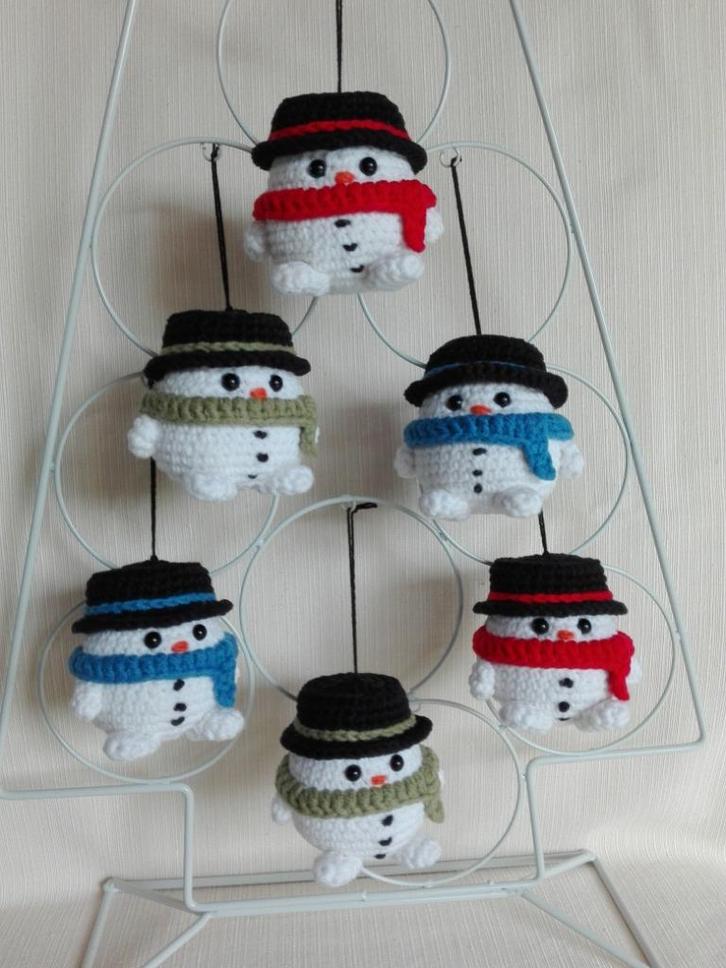 Kerstdecoratie - gehaakte sneeuwpopjes, Diversen, Kerst, Verzenden