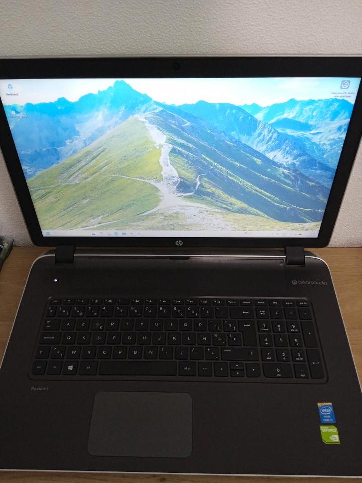 Hp Pavilion, Computers en Software, Windows Laptops, Gebruikt, 17 inch of meer, SSD, 2 tot 3 Ghz, 8 GB, Azerty, Met videokaart