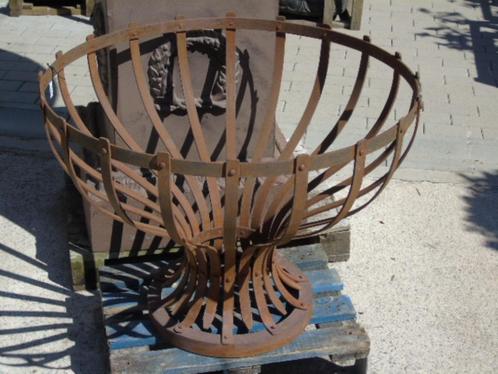 brede roestige smeedijzeren plantenbak... XXL, Tuin en Terras, Tuinmeubel-accessoires, Nieuw, Ophalen