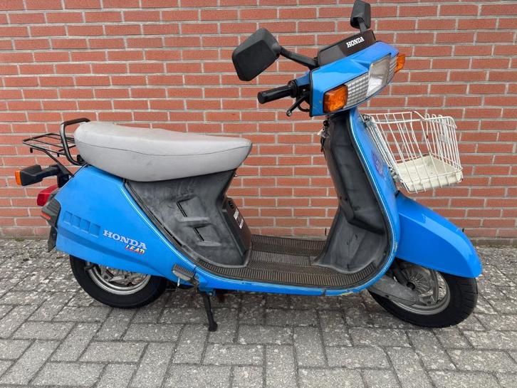 Honda LEAD 80 Neptube BLUE met papieren, Fietsen en Brommers, Brommers | Oldtimers, Overige merken, Ophalen