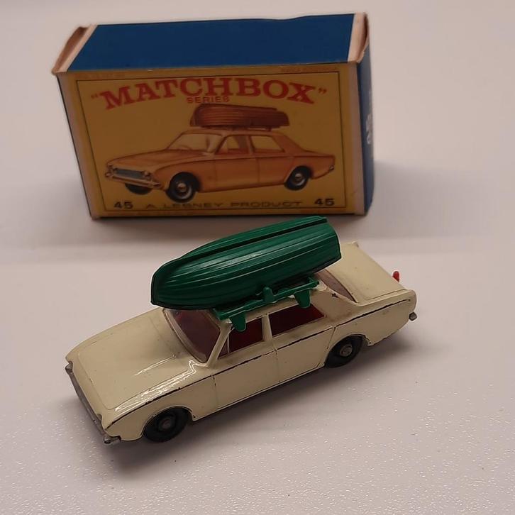 MATCHBOX /LESNEY nr45 NewModel FORD CORSAIR w/BOAT*COMPLEET*, Hobby en Vrije tijd, Modelauto's | 1:87, Zo goed als nieuw, Auto