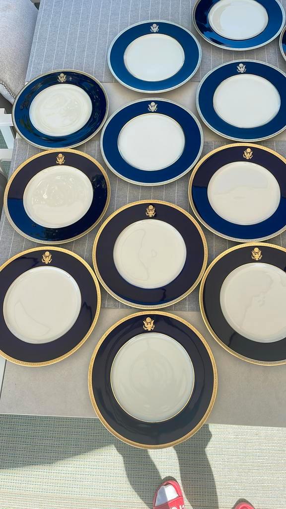 USA uniek  verzameling van servies met gouden randje USA, Huis en Inrichting, Keuken | Servies, Gebruikt, Compleet servies, Overige stijlen