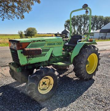 Ferrari-tractor beschikbaar voor biedingen