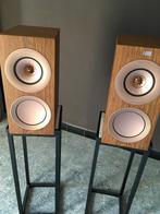 KEF R3 meta boekenplank speaker - walnoot, Audio, Tv en Foto, Luidsprekerboxen, Nieuw, 120 watt of meer, Front, Rear of Stereo speakers