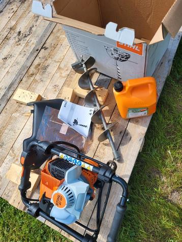 Je vends une tarière de marque STIHL, utilisée une seule foi beschikbaar voor biedingen
