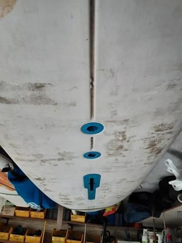 Surfplank hyfly uit PE  volledig beschikbaar voor biedingen