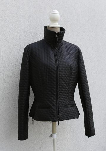 Prachtige zwarte jas Emporio Armani T44 beschikbaar voor biedingen