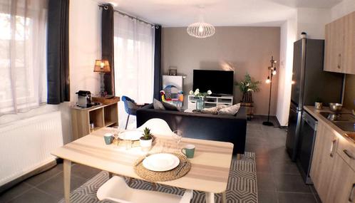 Comfortabel appartement flexibele verhuur Charleroi TV+WIFI, Immo, Appartementen en Studio's te huur, Charleroi, 50 m² of meer