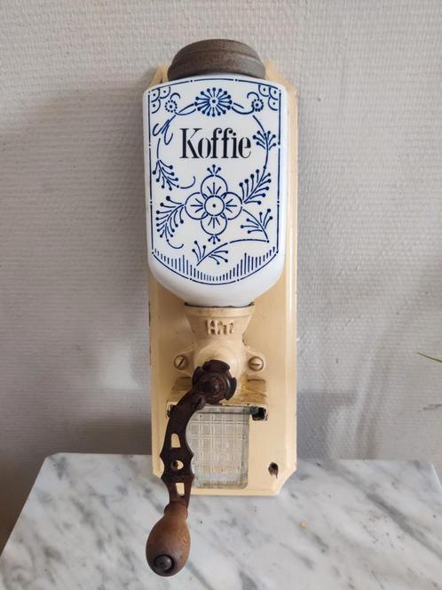 Antieke Koffiemolen "Koffie", Antiek en Kunst, Antiek | Keukengerei, Ophalen of Verzenden