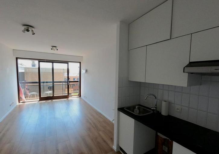 Studio zeedijk Oostende Raversijde te koop, Immo, Huizen en Appartementen te koop, Provincie West-Vlaanderen, tot 200 m², Studio