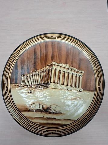 Decoratieve wandplaat met reliëf  beschikbaar voor biedingen