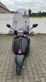Vespa sprint, Fietsen en Brommers, Scooters | Vespa, Ophalen, Zo goed als nieuw