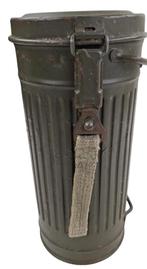 duitse ww2 gasmasker in gebruikte staat gemarkeerd met "ebu", Ophalen of Verzenden