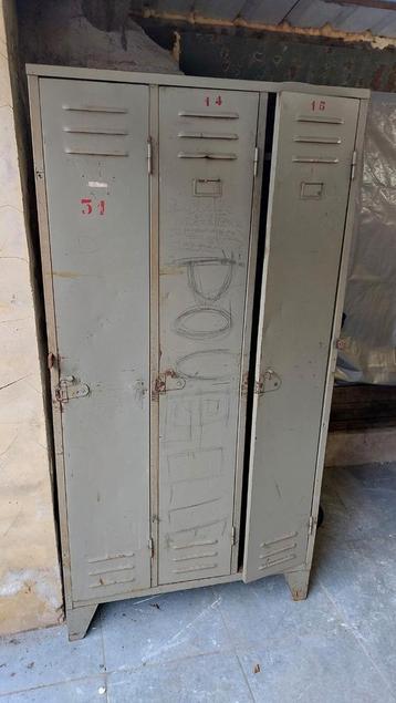 Vintage metalen kastje (x2), Huis en Inrichting, Ophalen, Gebruikt