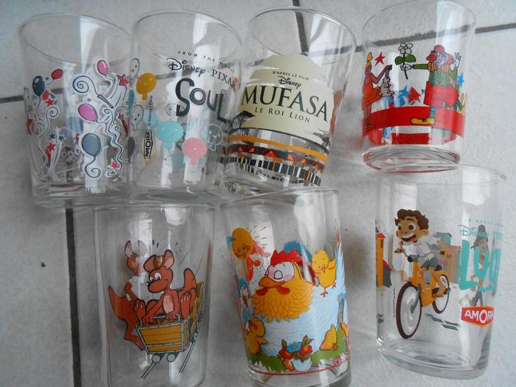 4 photos : verres bière coca eau enfant OU mug tasses 5e/LOT, Huis en Inrichting, Keuken | Servies, Zo goed als nieuw, Glas, Ophalen