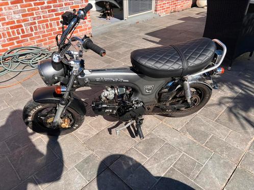 Project DAX lifan. Mooie brommer B klasse, Fietsen en Brommers, Brommers | Honda, Zo goed als nieuw, Ophalen