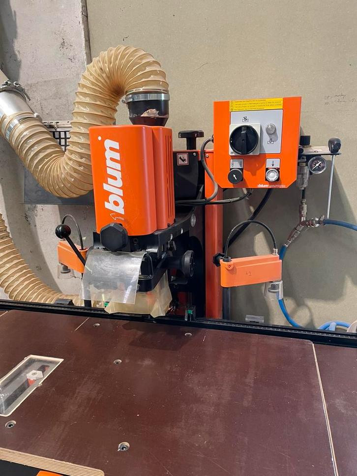 Blum minipress pro, Zakelijke goederen, Machines en Bouw | Houtbewerking, Ophalen