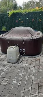 Lay-z-spa paar maanden oud moet weg wegens verhuizing, Tuin en Terras, Bubbelbaden en Hottubs, Ophalen, Zo goed als nieuw