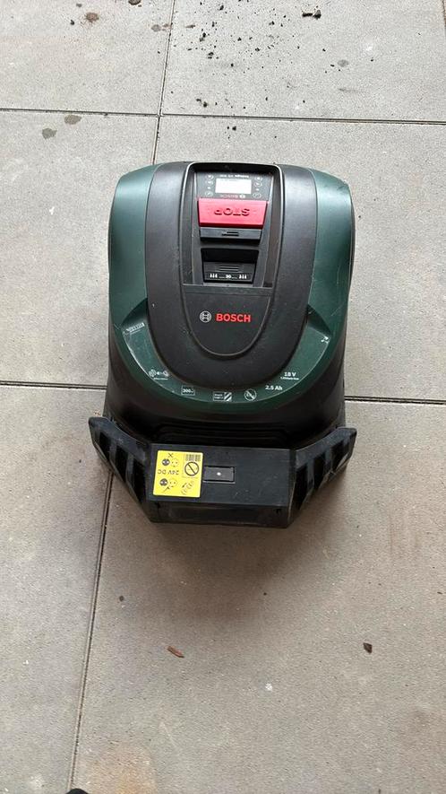 Robotmaaier Bosch indego xs 300, Tuin en Terras, Robotmaaiers, Zo goed als nieuw, Ophalen
