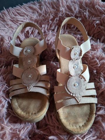 Sandalen van Rieker  beschikbaar voor biedingen