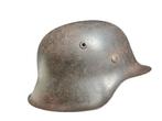 Duitse M42 Helm - boerderijvondst Martelange (Ardennen), Verzamelen, Militaria | Tweede Wereldoorlog, Verzenden