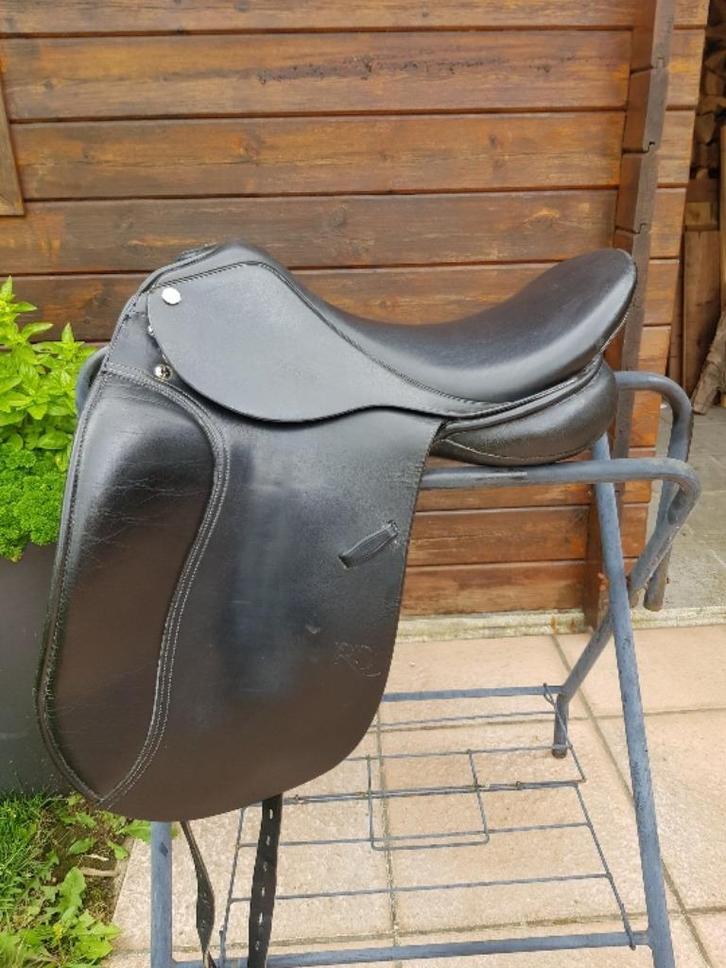 Ruiz Diaz Jessica 17.5 dressuurzadel, Dieren en Toebehoren, Paarden en Pony's | Hoofdstellen en Tuigage, Zo goed als nieuw, Dressuur