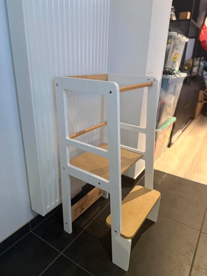 Leertoren, Kinderen en Baby's, Kinderkamer | Tafels en Stoelen, Zo goed als nieuw, Ophalen