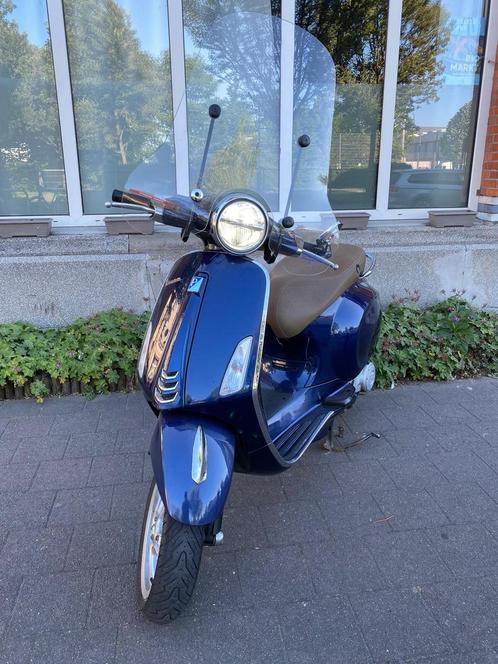 Vespa Primavera I-get, Fietsen en Brommers, Scooters | Vespa, Zo goed als nieuw, Klasse A (25 km/u), Ophalen