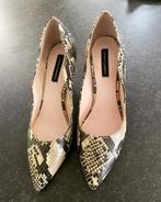 Pumps met slangenmotief NIEUW maat 39, Neuf, Enlèvement ou Envoi, Autres couleurs, Escarpins