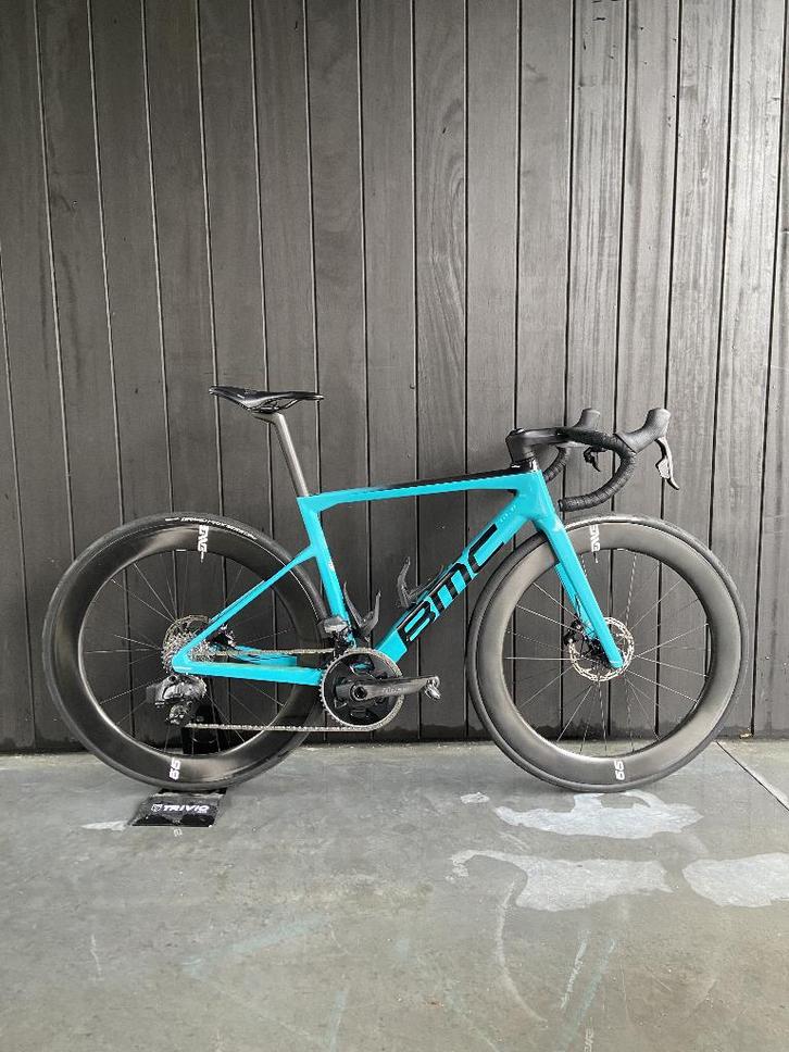 BMC SLR 01 THREE 2024, Vélos & Vélomoteurs, Vélos | Vélos de course, Comme neuf, Hommes, Plus de 20 vitesses, 28 pouces, Carbone