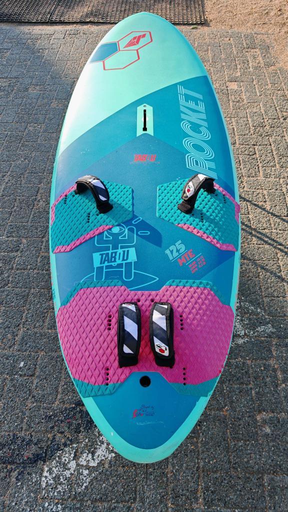Tabou Rocket | windsurf boards, Sports nautiques & Bateaux, Planche à voile, Utilisé, Planche, Avec aileron(s)
