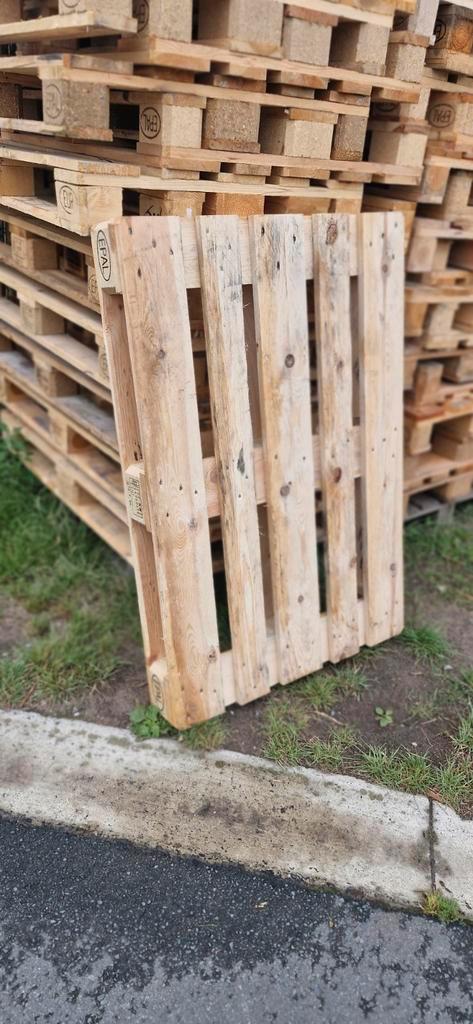 Nieuwstaat europaletten. Perfect voor bedbodem of Lounges, Doe-het-zelf en Bouw, Hout en Planken, Zo goed als nieuw, Ophalen of Verzenden