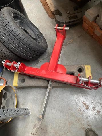 Diepgronder minitractor beschikbaar voor biedingen