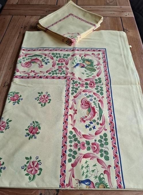 Vintage tafelkleed, hanen, pauwen, M.I.E. Ribeauville, Elzas, Antiek en Kunst, Curiosa en Brocante, Ophalen of Verzenden
