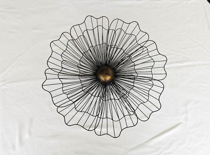 Grote metalen bloem – wandversiering, Huis en Inrichting, Woonaccessoires | Wanddecoraties, Zo goed als nieuw, Ophalen of Verzenden