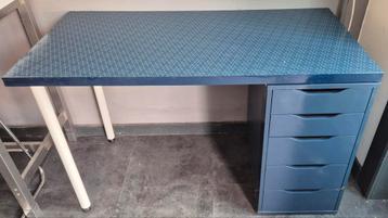 Bureau beschikbaar voor biedingen
