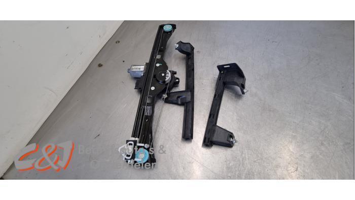 Ruitmechaniek 4Deurs links-voor van een Fiat Qubo, Auto-onderdelen, Ruiten en Toebehoren, Fiat, Gebruikt, 3 maanden garantie, Ophalen of Verzenden