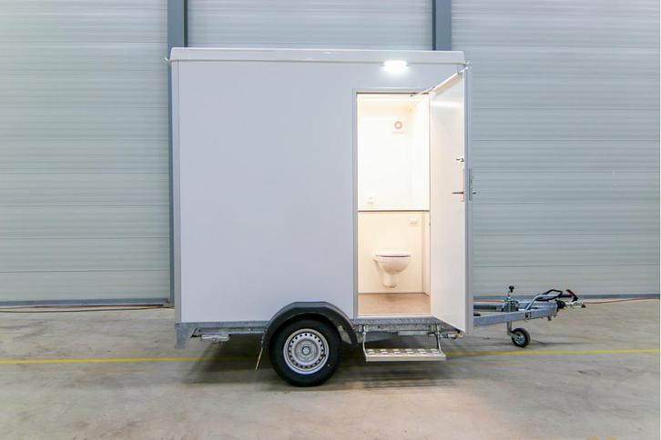 Mobiele Badkamer | Nooddouche+Toilet | Easywagon | Voorraad, Zakelijke goederen, Machines en Bouw | Keten en Containers, Ophalen of Verzenden
