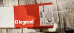 Prise Legrand 2P+T avec éclipse , neuf, Enlèvement