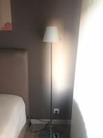 Belle lampe de lecture sur pied pour le salon ou la chambre, Métal, Modern, 100 à 150 cm, Utilisé