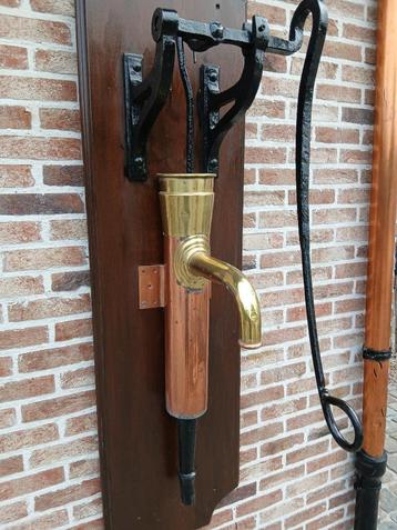 koperen waterpomp & koper & 150 euro en ze is van u & antiek beschikbaar voor biedingen
