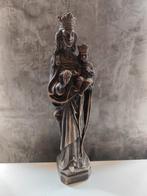 Statuette de notre dame de Tongres. Vierge noire et Jésus, Enlèvement ou Envoi