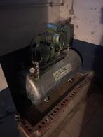 CLASAL  Zuigerpomp met gegalvaniseerde druktank, Ophalen, Zo goed als nieuw