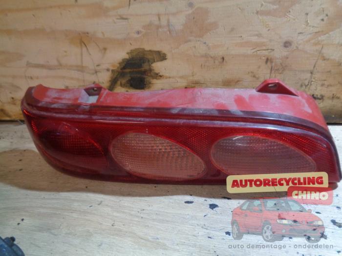 Feu arrière gauche d'un Fiat Seicento, Autos : Pièces & Accessoires, Éclairage, Fiat, Utilisé, 3 mois de garantie, Enlèvement ou Envoi