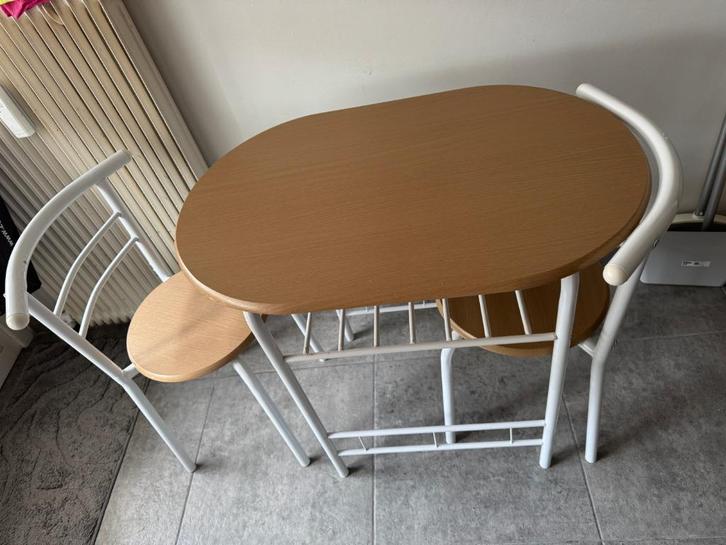 Petite table de cuisine avec 2 chaises, Maison & Meubles, Tables | Tables à manger, Comme neuf, 50 à 100 cm, 50 à 100 cm, jusqu'à deux personnes