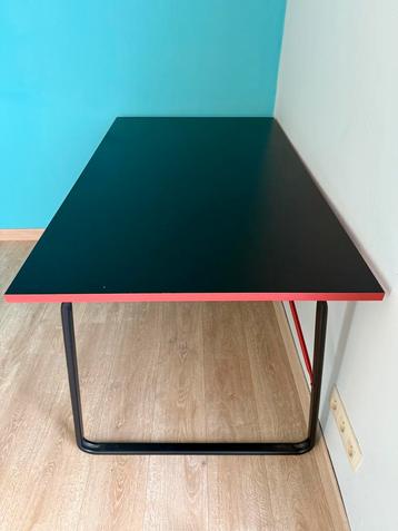 Bureau 160x80 beschikbaar voor biedingen