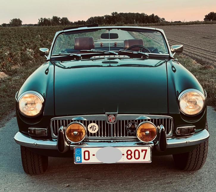 MG MGB  roadster, Auto's, MG, Particulier, B, Open dak, Benzine, Cabriolet, 2 deurs, Handgeschakeld, Zwart, Bruin, Leder, Voorwielaandrijving