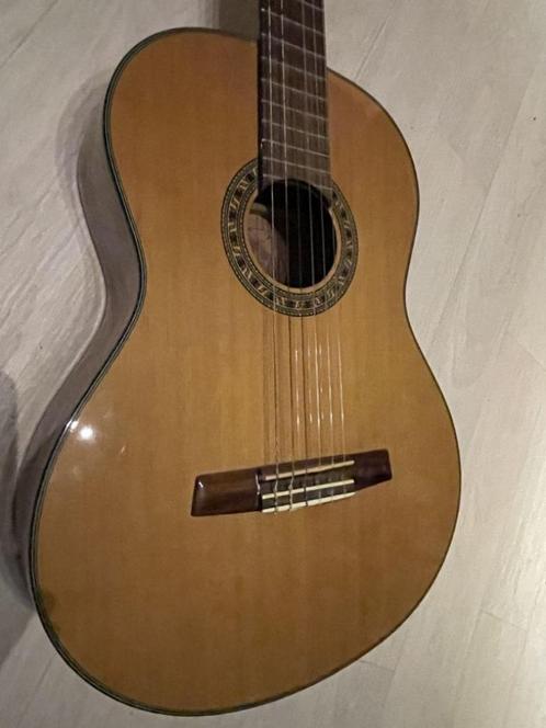 Guitare Valencia, Muziek en Instrumenten, Snaarinstrumenten | Gitaren | Akoestisch, Zo goed als nieuw, Klassieke of Spaanse gitaar
