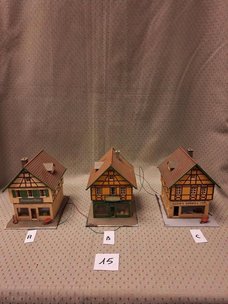 3 prachtige landelijke faller huisjes en shops! ingericht!, Hobby en Vrije tijd, Modeltreinen | H0, Zo goed als nieuw, Ophalen of Verzenden